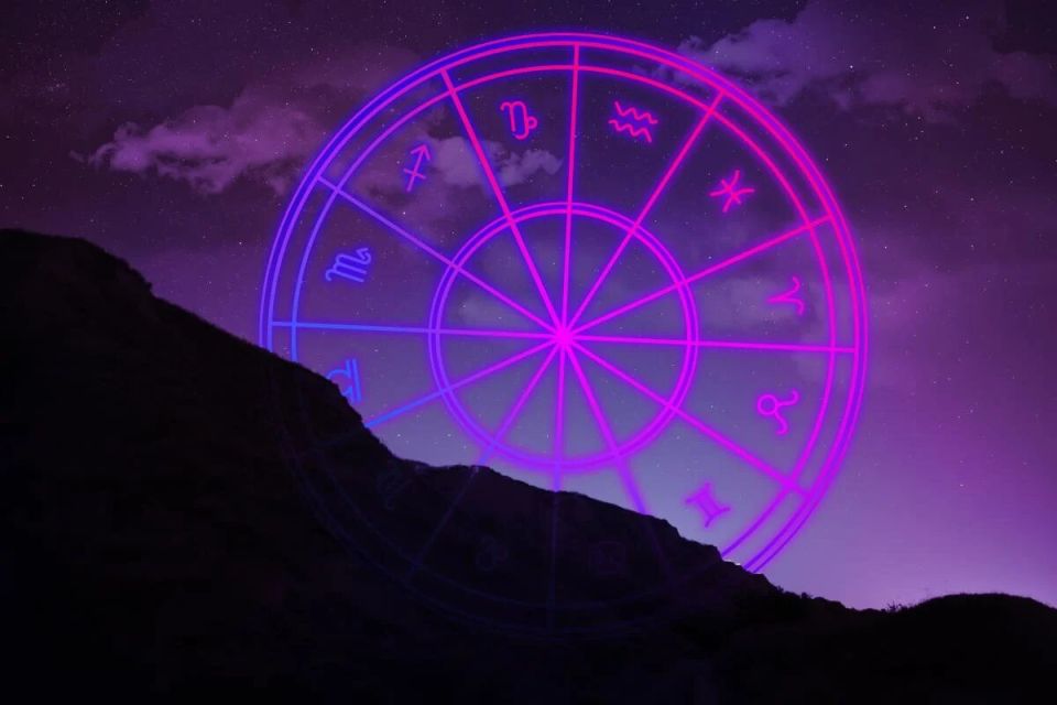   3 :         