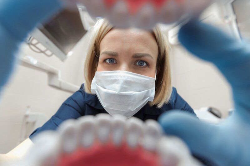 Как профессиональная гигиена поможет сохранить здоровье ваших зубов?