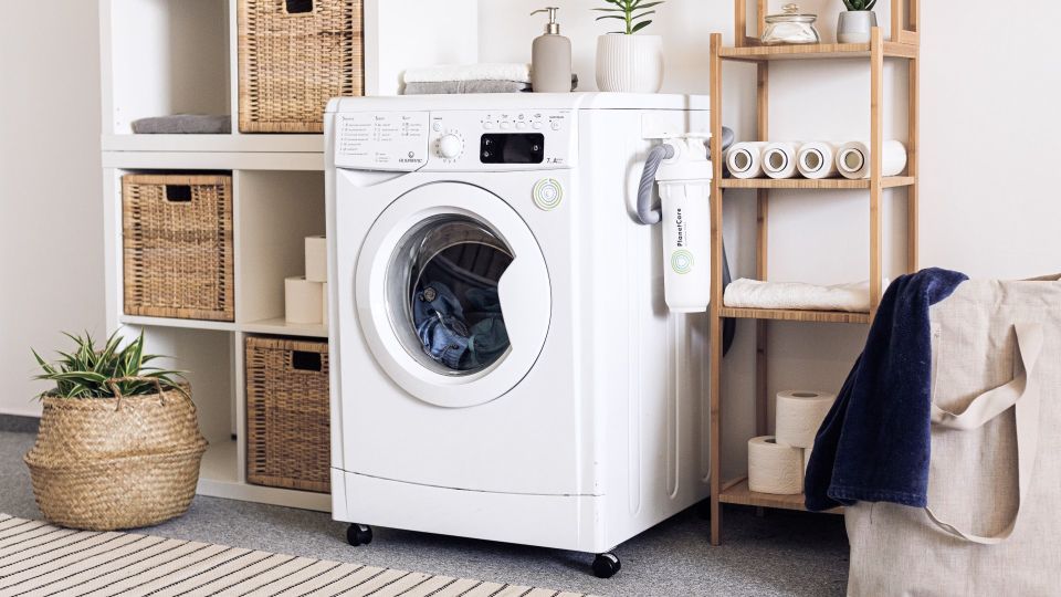 Может погубить стиральную машинку: про этот нюанс с розеткой мало кто слышал