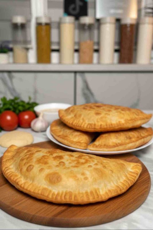 Чебуреки по бабушкиному рецепту: секреты идеального вкуса