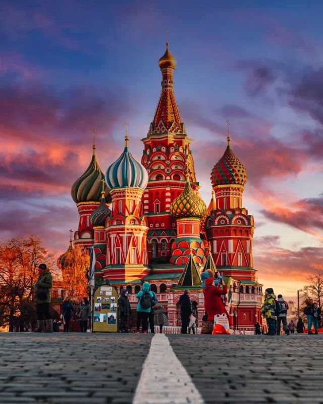 Почему мир открывает двери в Россию: истории новых жителей