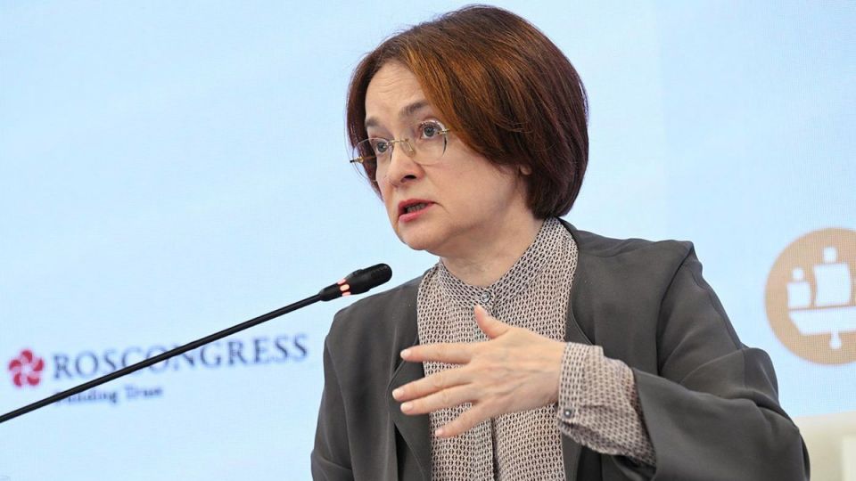 Как статистика превращает бедность в «сбережения»: скрытые часы российской экономики