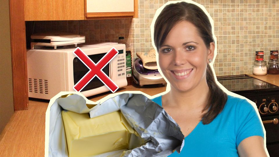 Масло для бутербродов размягчите в два счета: микроволновка не понадобится