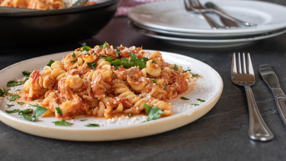 Из пачки дешевых макарон сделаете шикарный ужин: добавьте к ним вот что