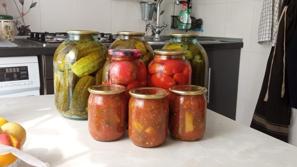 Как домашние заготовки могут стать разумной альтернативой летним трудозатратам