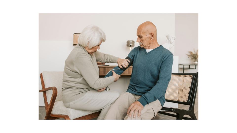 Льготы для пенсионеров: медицинское обслуживание и лекарства в 2025 году