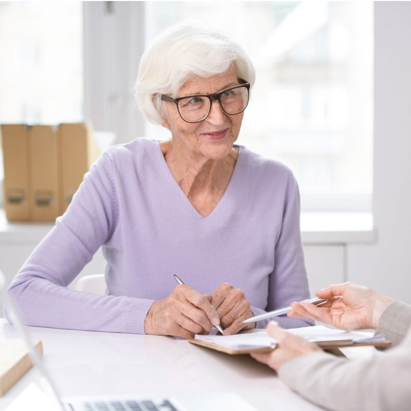 Когда одна подпись разрушает семейные узы: как бабушка оказалась без квартиры