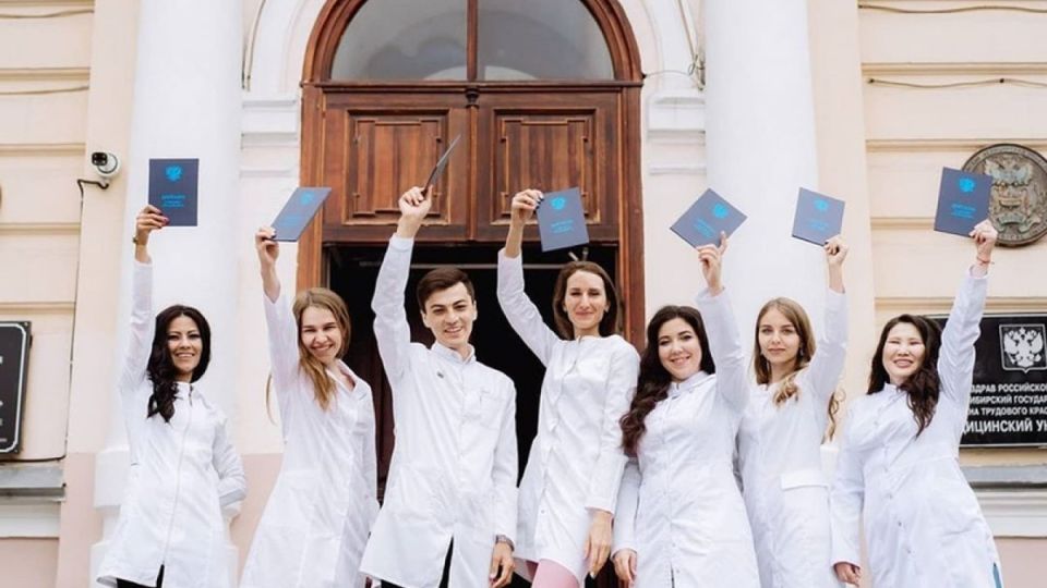 Как российские вузы создают преграды для абитуриентов в сфере медицины