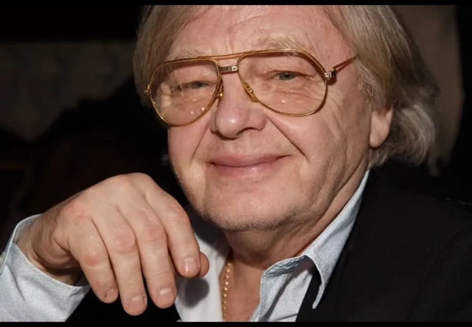 Легенда о любви: как песни Антонова раскрывают тайны жизни с возрастом