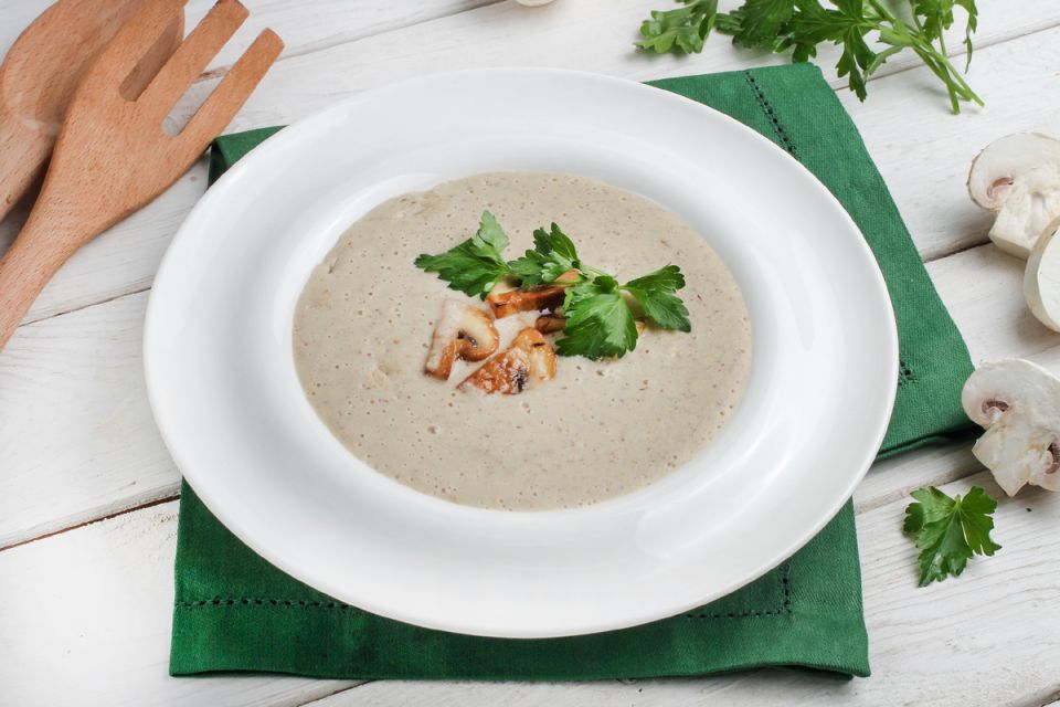 Роскошный грибной крем-суп на кедровом молоке: пошаговый рецепт