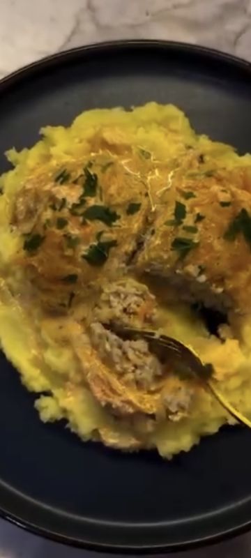 Голубцы в сметанном соусе: простое решение для домашнего ужина