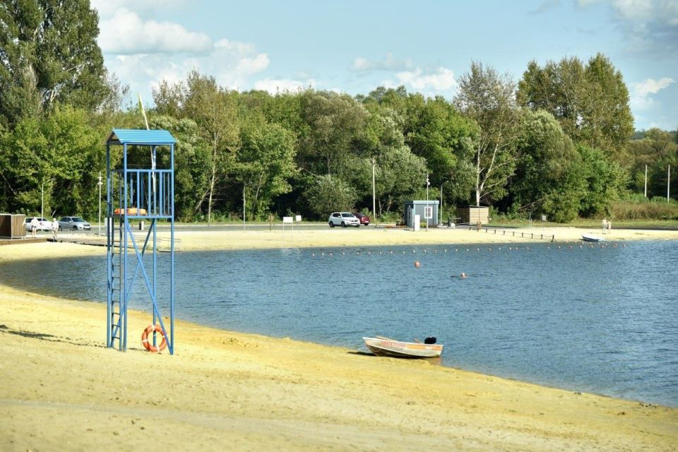  : !        +32C   