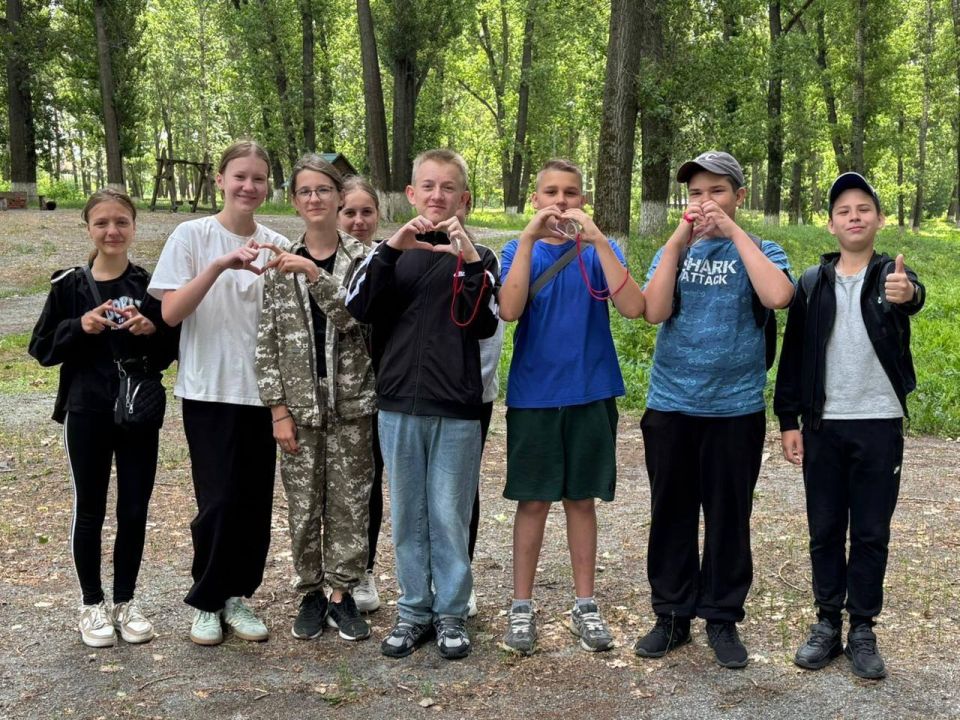В пикник-парке «Остров» прошли муниципальные туристические соревнования «За спорт и здоровье!», собравшие самых энергичных и любознательных ребят нашего округа