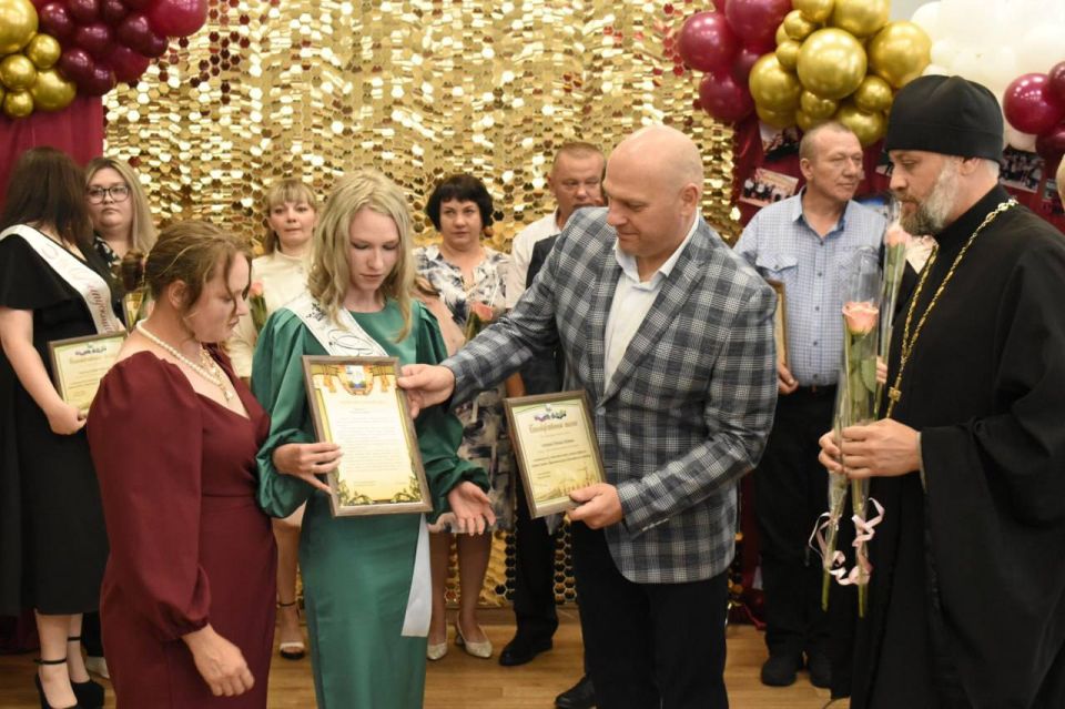Анатолий Климов: В Ракитянском агротехнологическом техникуме прошла торжественная церемония вручения дипломов