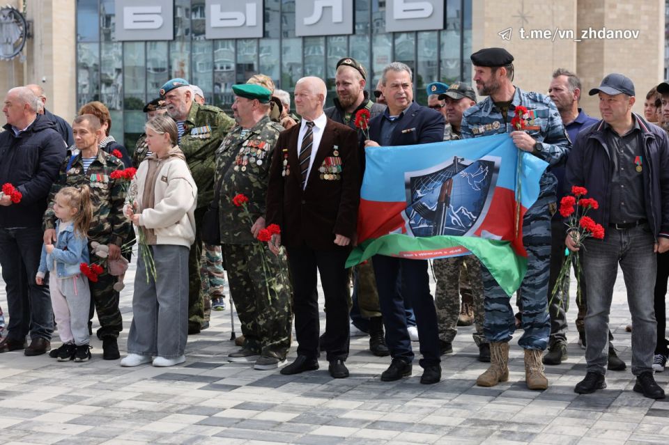 Владимир Жданов: Сегодня, в День ветеранов боевых действий, мы склоняем головы перед памятью тех, кто с честью и отвагой защищал интересы нашей Родины