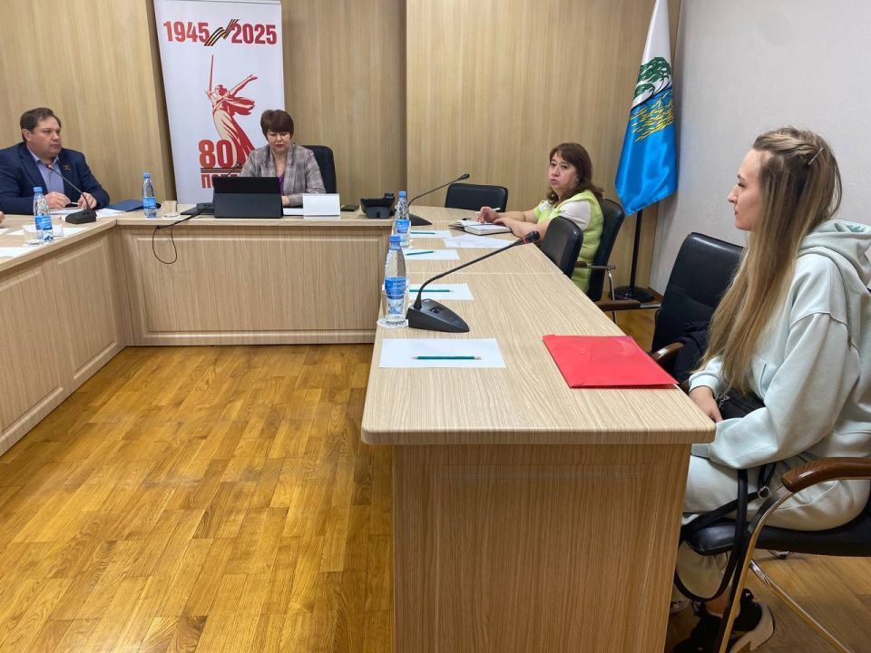В Ивнянском районе состоялось заседание рабочей группы по легализации занятости