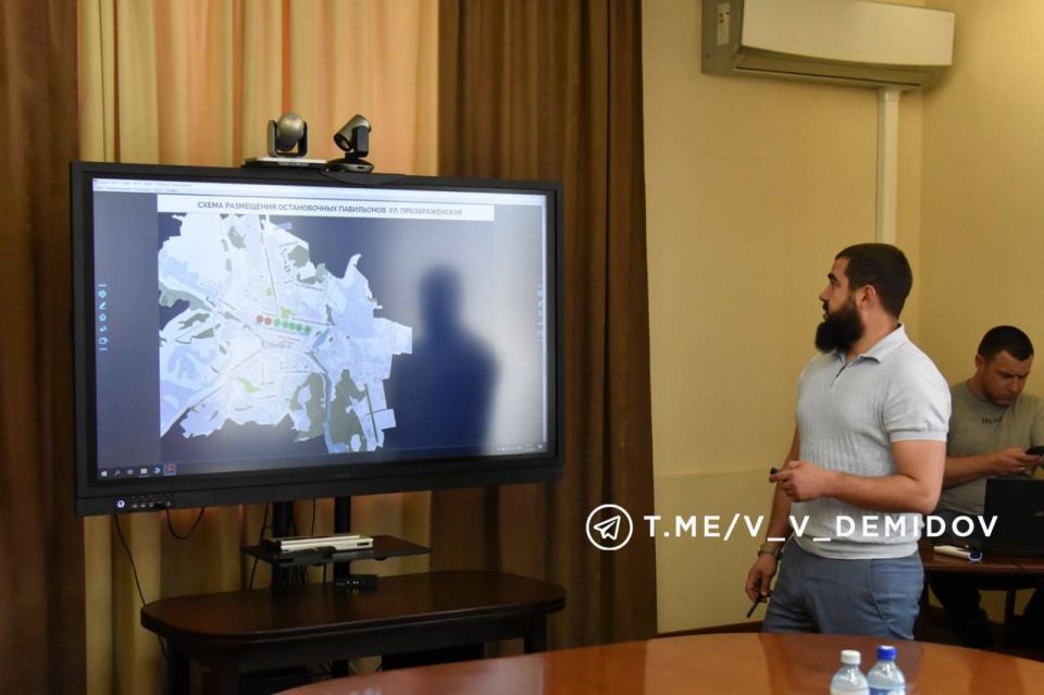Валентин Демидов: Друзья, важная новость по развитию городской среды! Приступаем к плановой замене и модернизации остановочных павильонов