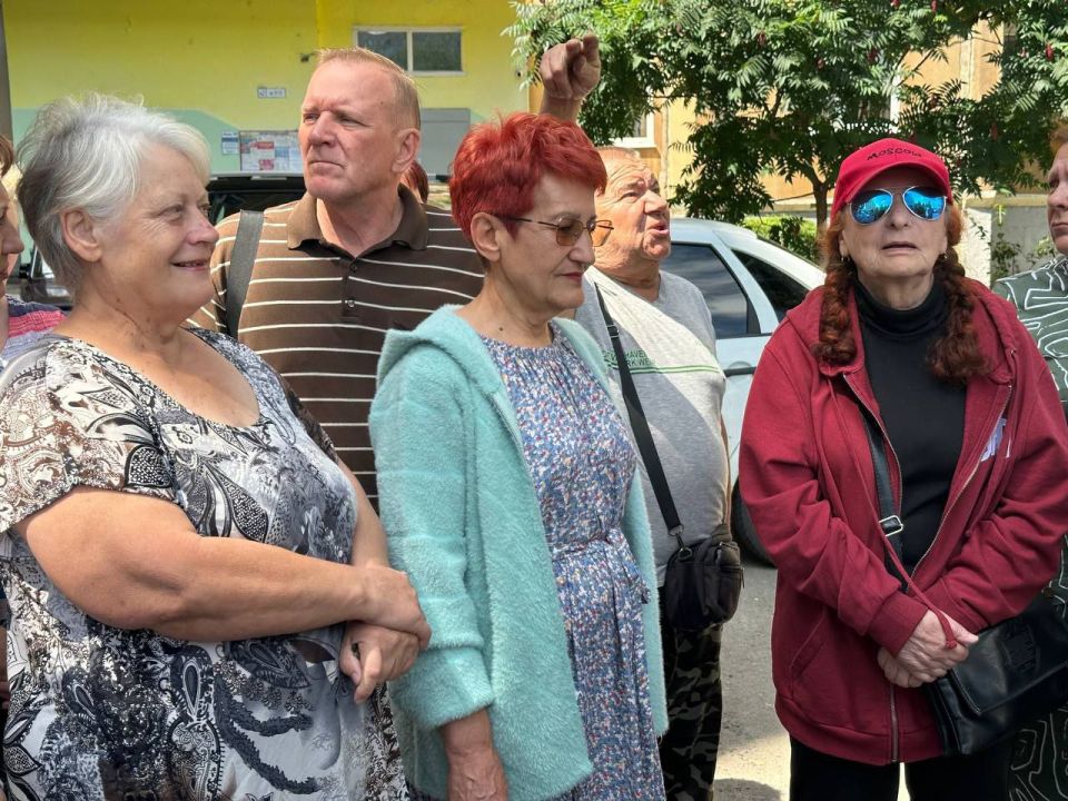 Владимир Жданов: Сегодня провел две важные встречи с жителями микрорайона Юность и улицы Песочной