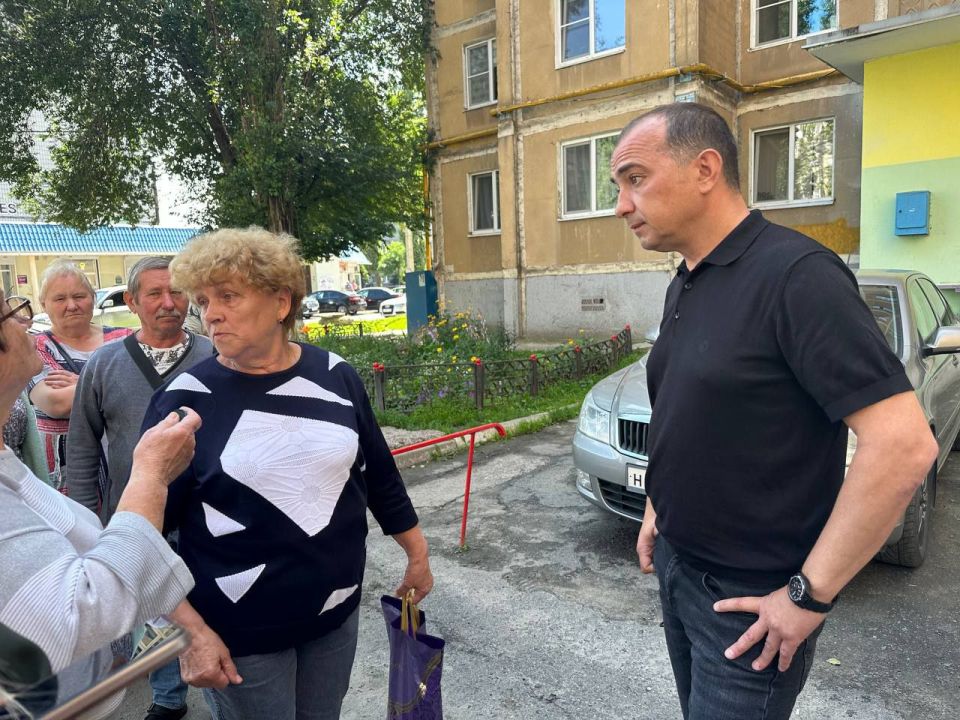 Владимир Жданов: Сегодня провел две важные встречи с жителями микрорайона Юность и улицы Песочной
