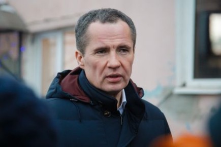 Вячеслав Гладков: В посёлке Новосадовый Белгородского района при падении обломков сбитого беспилотника пострадала женщина