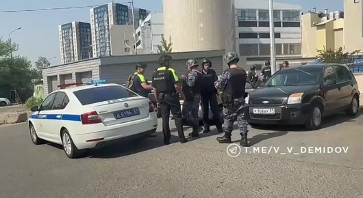 Сбитие вражеского беспилотника над Белгородом сегодня днём не обошлось без последствий на земле