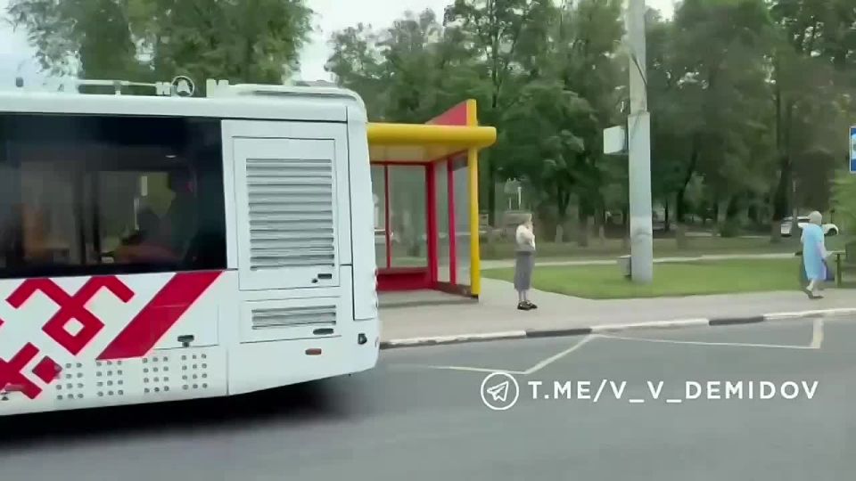 :     