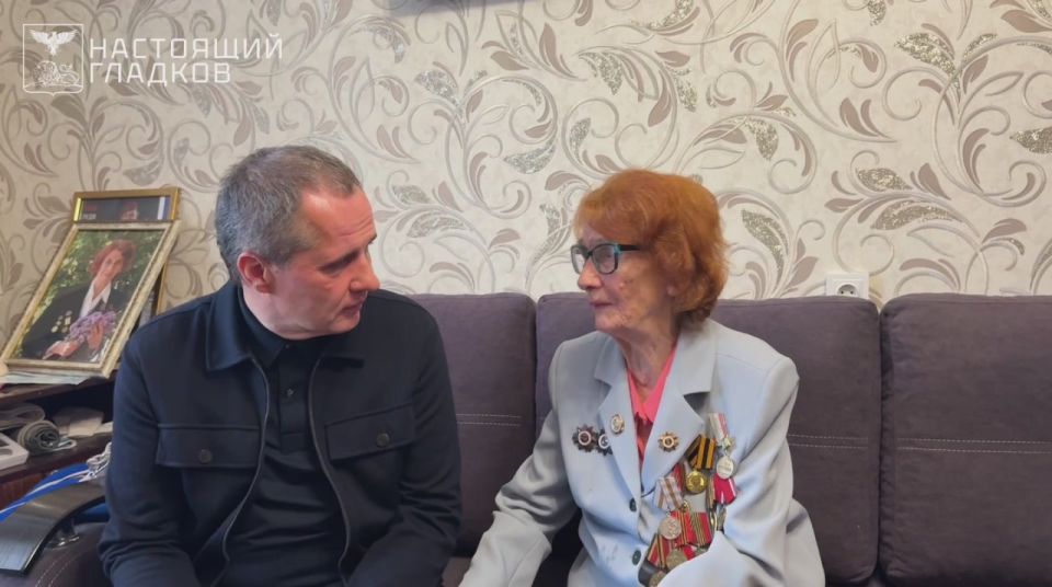  :               100 !!!