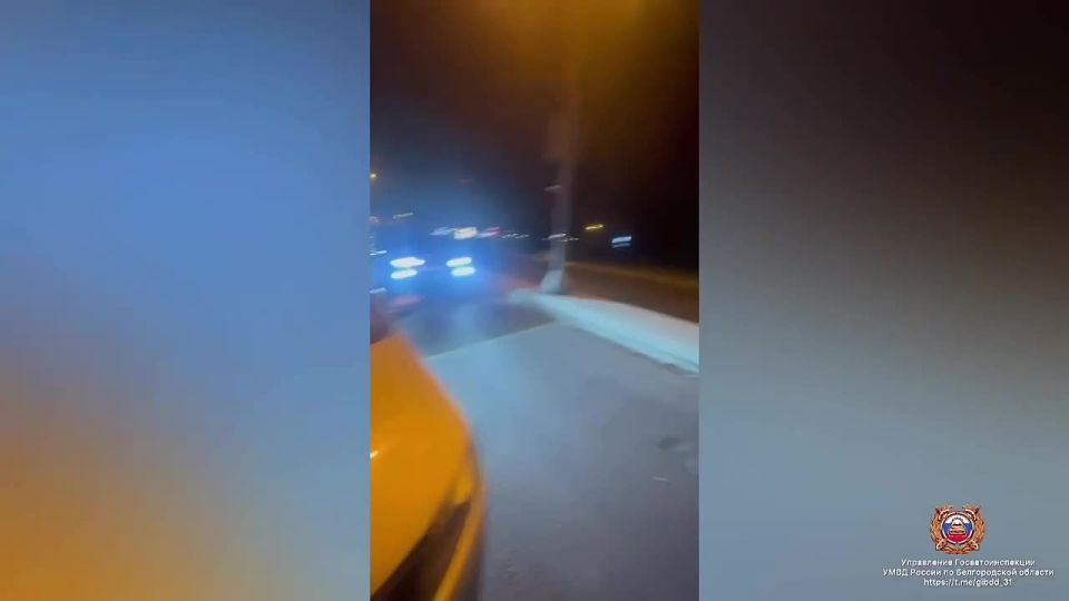 #СВОДКА_ДТП. По предварительным данным, вчера около 19 часов 45 минут на ул. Ленина п. Разумное Белгородского района 43-летний водитель, управляя автомобилем «Шкода Рапид», совершил наезд на 66-летнюю женщину, переходящую...