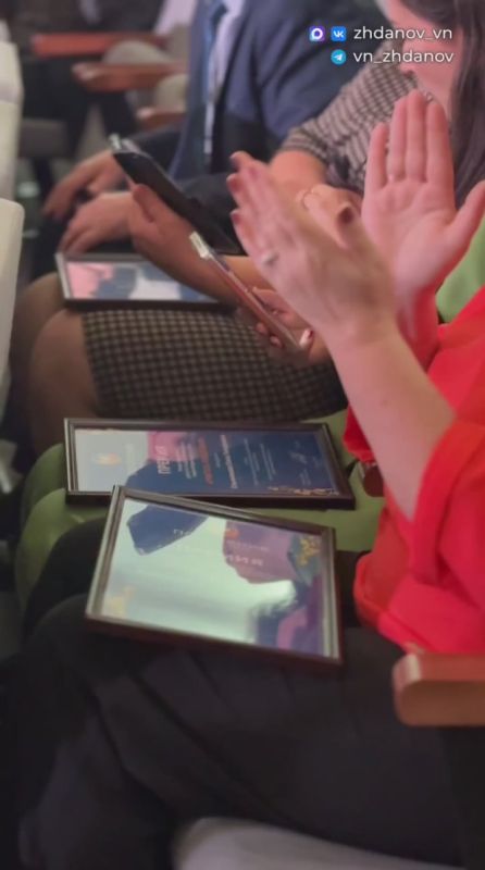 Владимир Жданов: Состоялась церемония вручения премии «Учитель Поколения», учреждённой благотворительным фондом «Поколение»