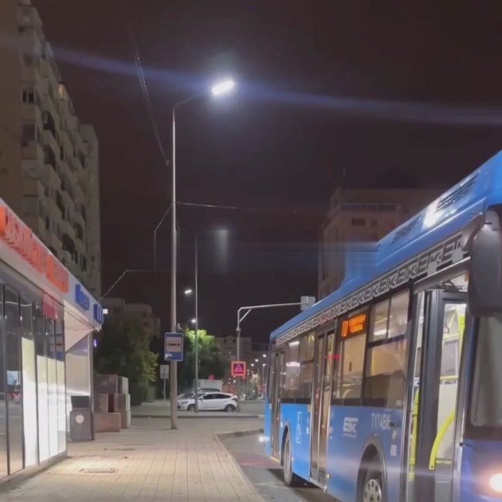 Владислав Евтушенко: На видео слышно как наши расчеты ПВО работают по укропско-американским "Химерам" летящим на Белгород