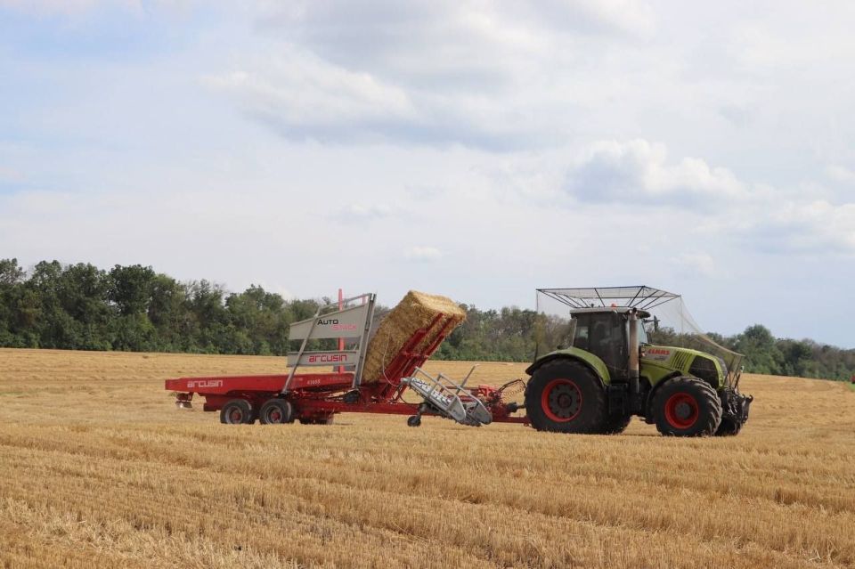 Юрий Клепиков: Сегодня мы выражаем сердечную благодарность всем, кто укрепляет продовольственный суверенитет страны и повышает конкурентоспособность отечественного аграрного сектора — работникам сельского хозяйства и...