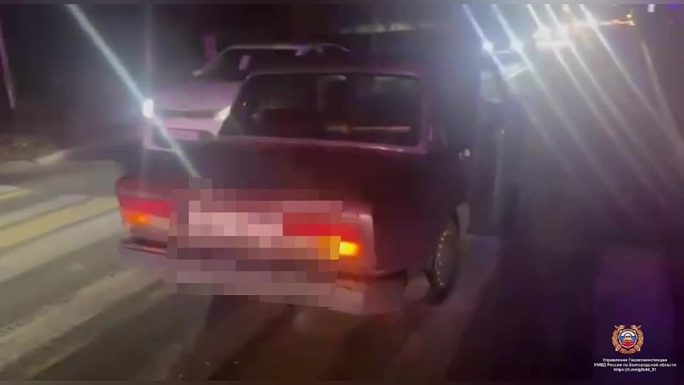 #СВОДКА_ДТП. Предварительным данным, вчера около 19 часов 00 минут на ул. Октябрьская г. Белгород 73-летний водитель, управляя автомобилем «Лада 210740», допустил наезд на 88-летнего мужчину, переходившего проезжую часть...