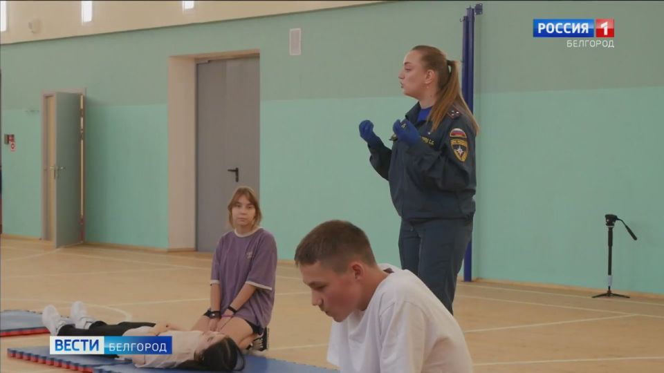 123Девятиклассница Илона Джавакян многие алгоритмы оказания первой помощи уже знает