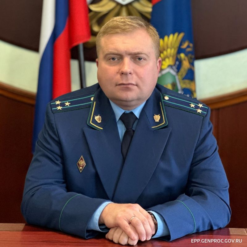 Зампрокурора Белгородской области Дмитрий Смирнов задержан по подозрению в получении взятки, передает РИА Новости со ссылкой на правоохранительные органы