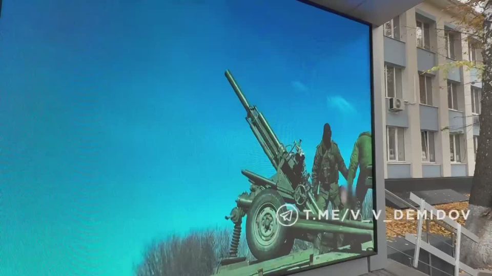 Валентин Демидов: С минувшей пятницы в военном комиссариате Белгорода началось заключение контрактов на военную службу на новых, беспрецедентных условиях