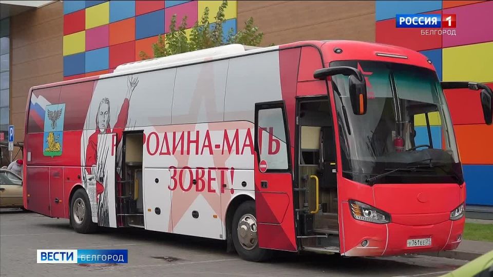 Мобильный пункт информирования о службе по контракту на этой неделе работает в Корочанском районе