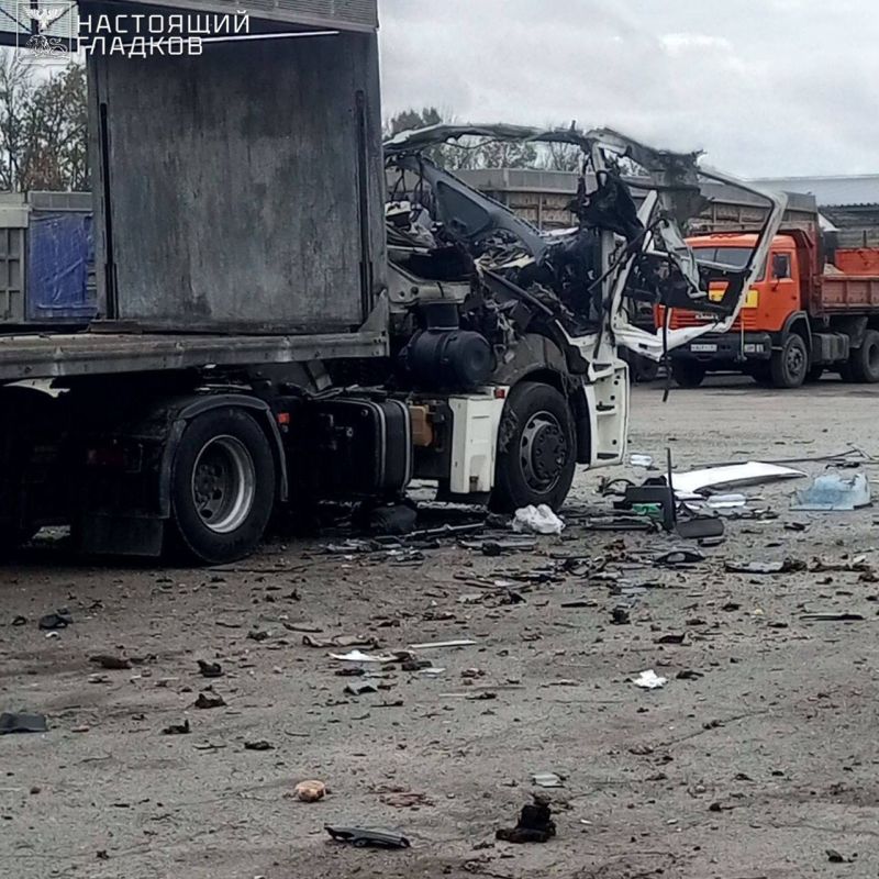 Родион Мирошник: В посёлке Ракитное в Белгородской области дрон атаковал грузовой автомобиль