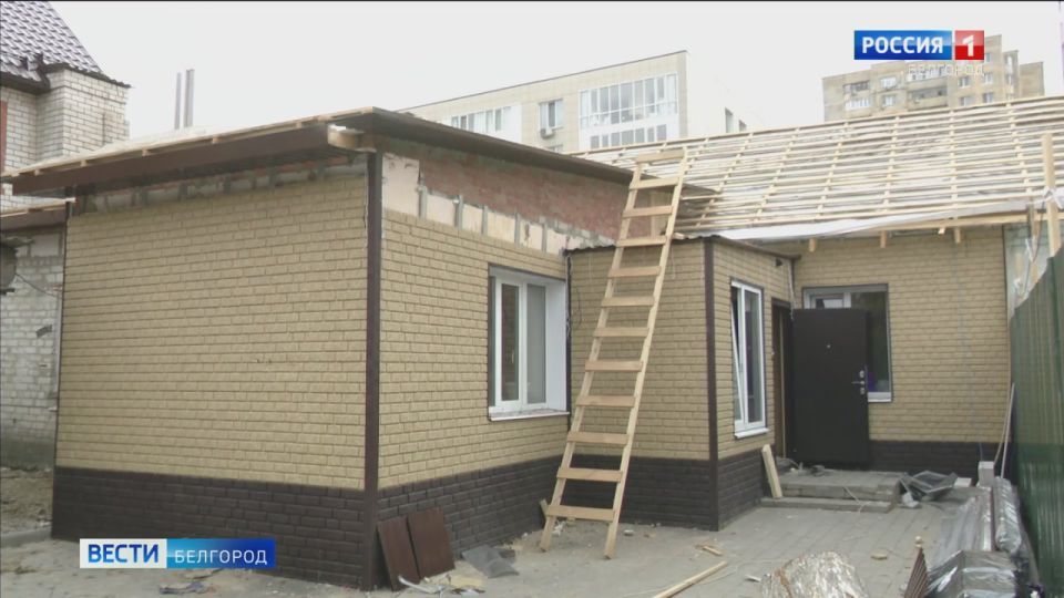 Вражеский БПЛА пробил кровлю этого частного дома в Белгороде