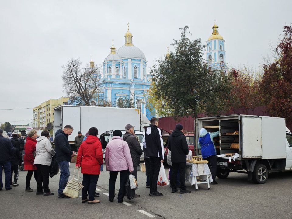 Николай Нестеров: Сегодня на ярмарке по осеннему ярко и красочно!