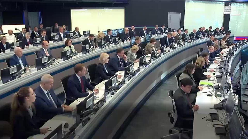 В России в 2026 году МРОТ увеличится более чем на 20,5% и составит 27 093 рубля