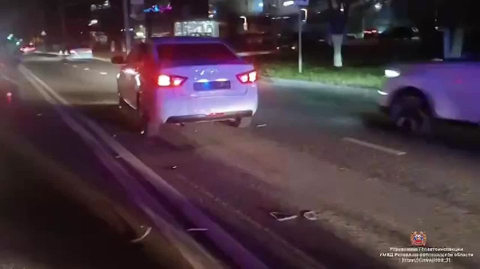 #СВОДКА_ДТП. По предварительным данным, вчера в 20 часов 00 минут на проспекте Ватутина г. Белгорода 28-летний водитель, управляя автомобилем «БМВ 530», совершил наезд на 51-летнюю женщину, переходившую проезжую часть дороги...