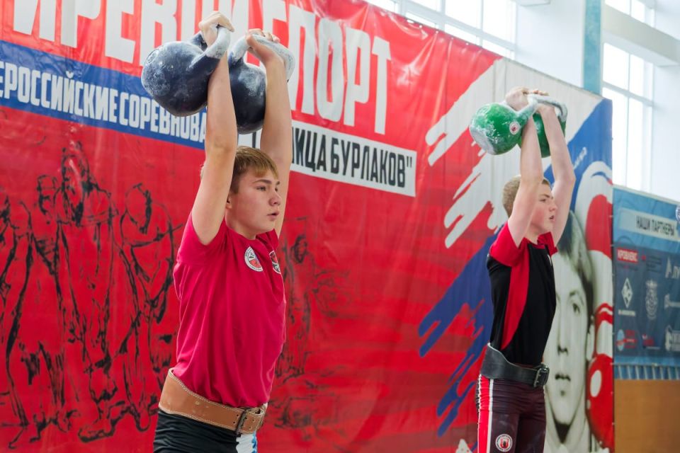 Блестящий результат новооскольских гиревиков в Рыбинске!