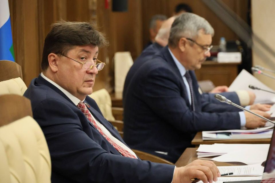 Юрий Клепиков: Ещё один законопроект, рассмотренный на заседании комитетов, связан с преобразованием муниципальных районов области в муниципальные округа