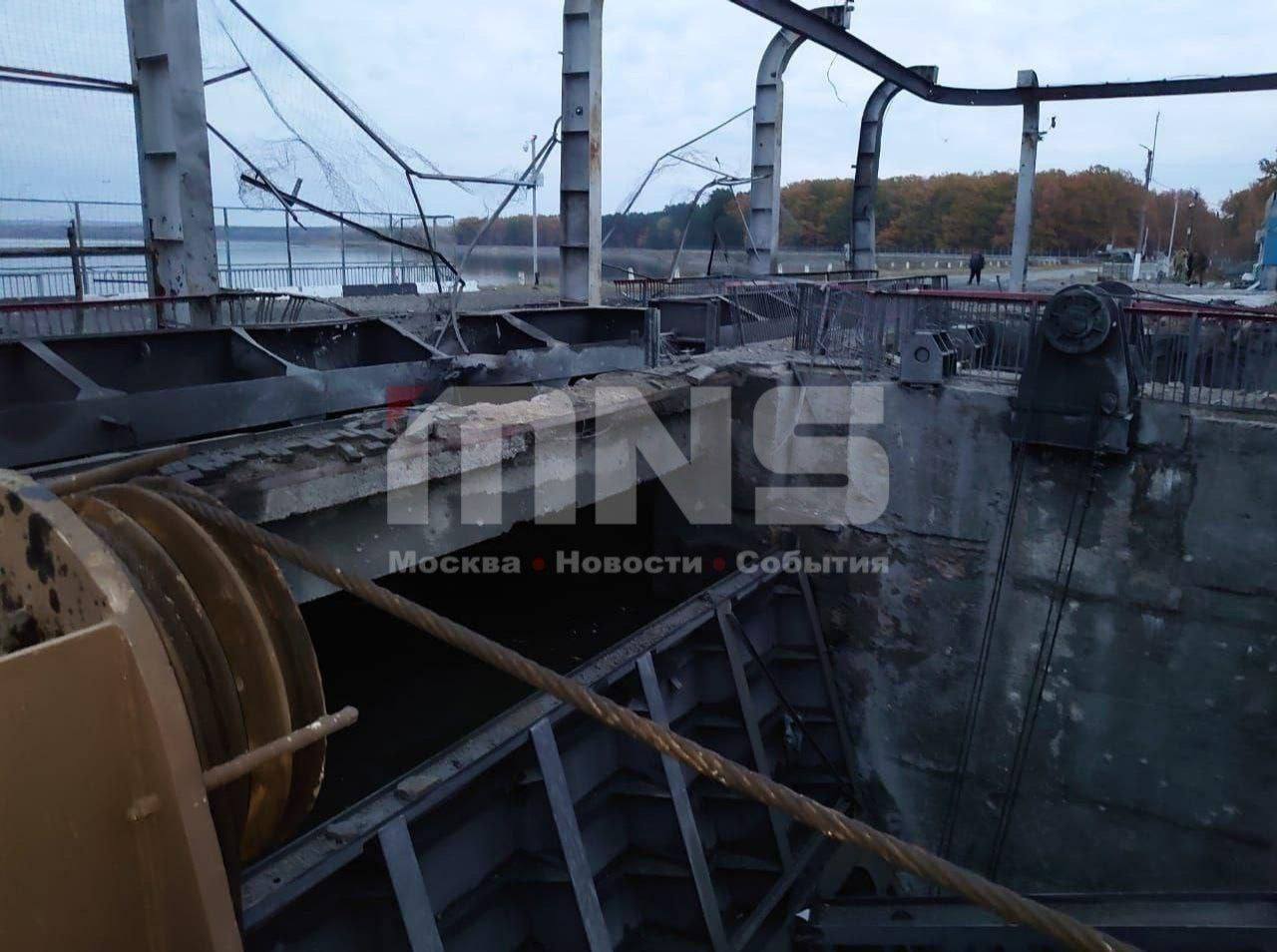 Последствия ударов ВСУ по дамбе Белгородского водохранилища возле приграничного села Графовка Последствия ударов ВСУ по дамбе Белгородского водохранилища возле приграничного села Графовка