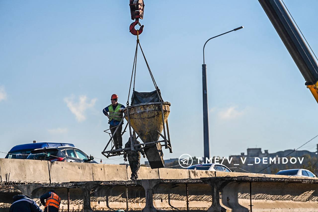 Строители приступили к самому сложному этапу ремонта моста на ул. Чумичова в Белгороде Строители приступили к самому сложному этапу ремонта моста на ул. Чумичова в Белгороде