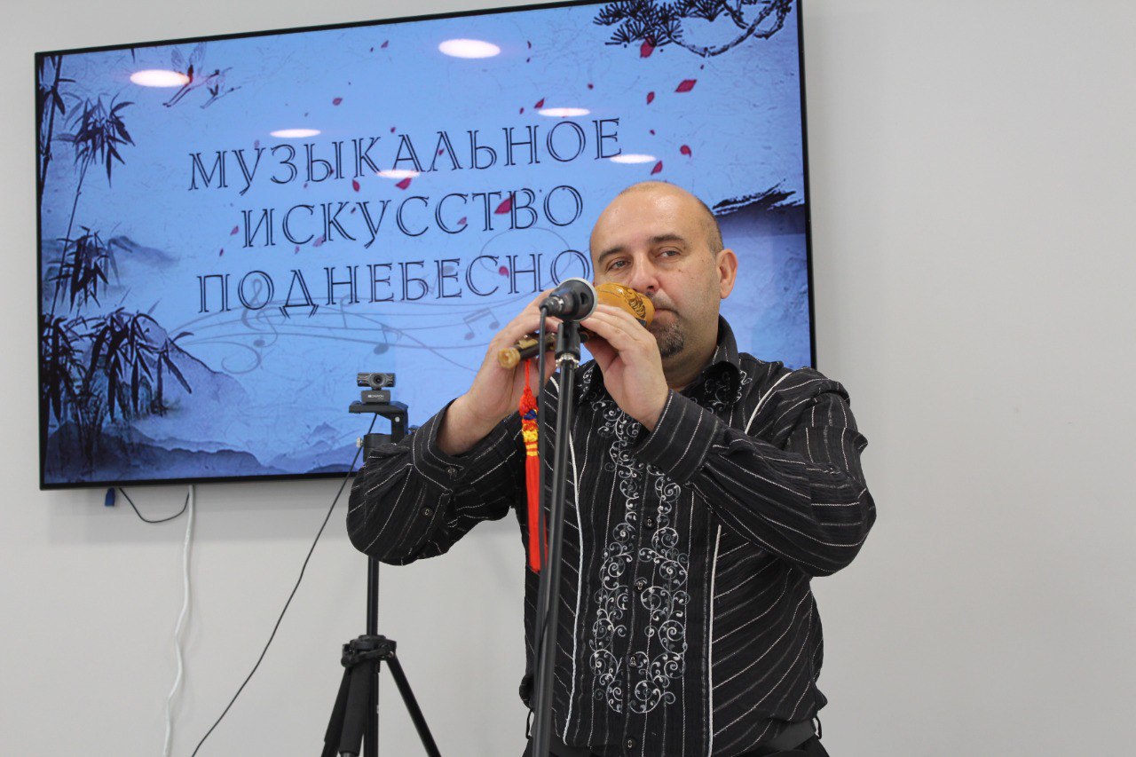 В Специальной библиотеке для слепых имени В.Я. Ерошенко состоялась лекция о музыкальном искусстве Китая В Специальной библиотеке для слепых имени В.Я. Ерошенко состоялась лекция о музыкальном искусстве Китая