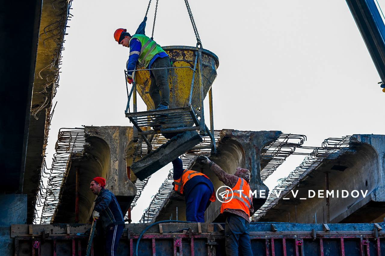 Строители приступили к самому сложному этапу ремонта моста на ул. Чумичова в Белгороде Строители приступили к самому сложному этапу ремонта моста на ул. Чумичова в Белгороде