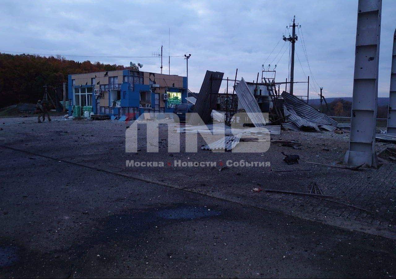 Последствия ударов ВСУ по дамбе Белгородского водохранилища возле приграничного села Графовка Последствия ударов ВСУ по дамбе Белгородского водохранилища возле приграничного села Графовка