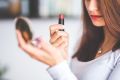 Привычка смотреть в зеркало: 4 совета, которые помогут избавиться от нее