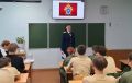 В городе Алексеевка сотрудник регионального управления СК России встретилась со школьниками